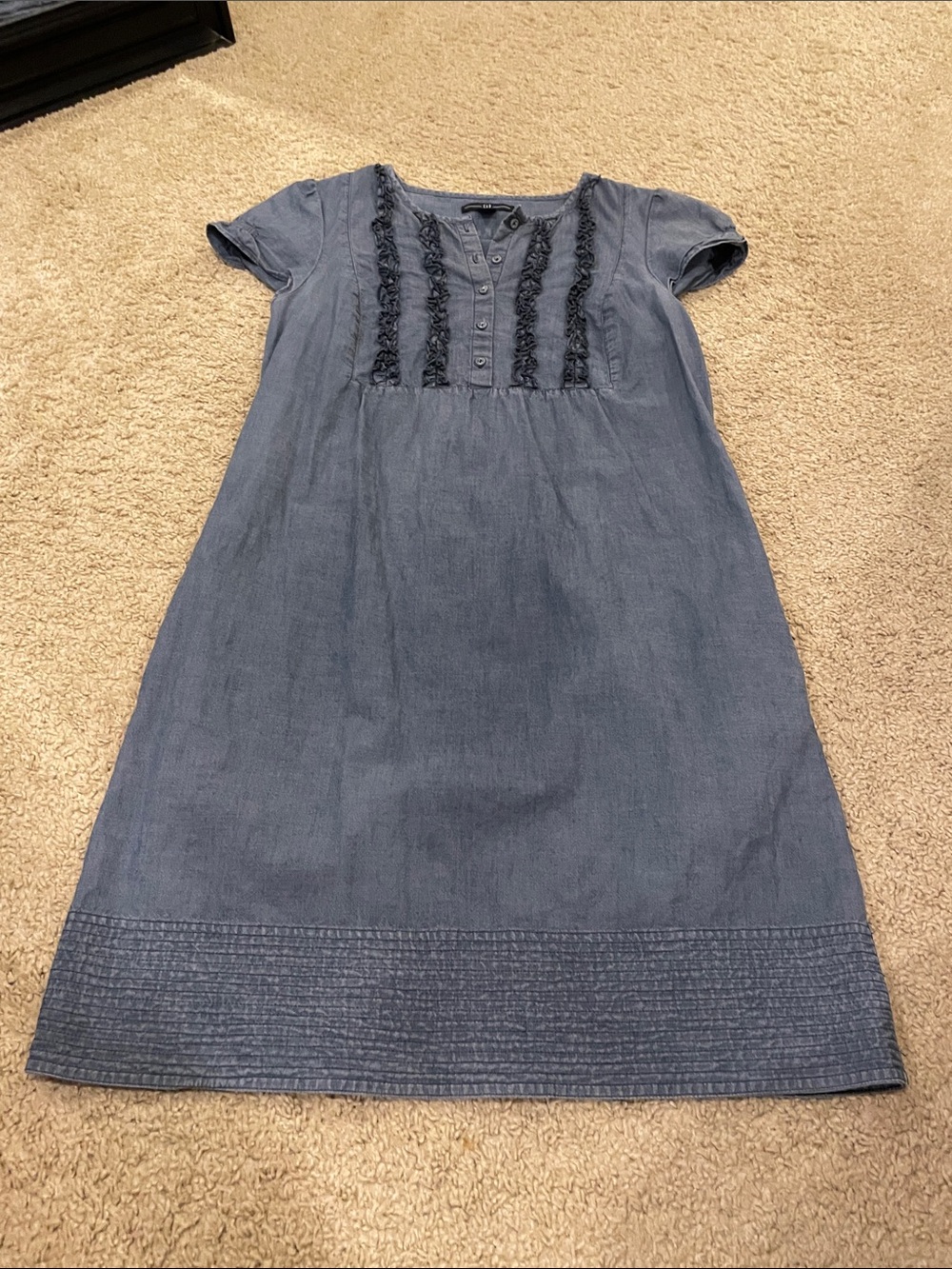 GAP Denim-Style Button dress with POCKETS